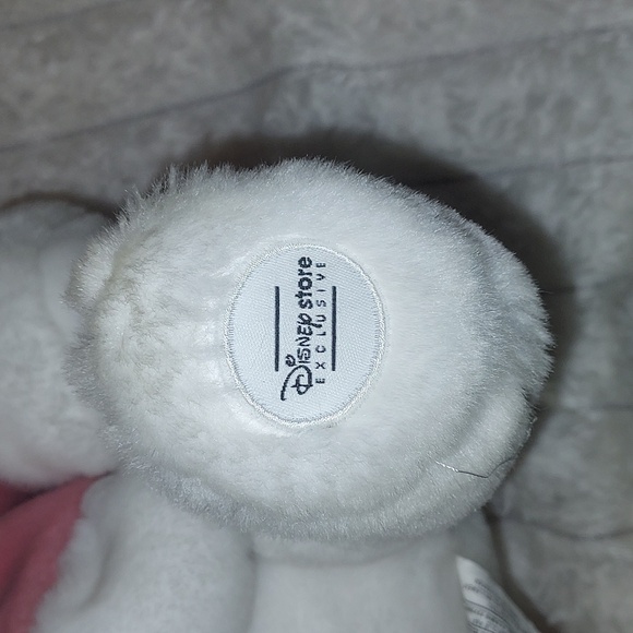 Pooh Bear Pink And White Winter Disney Store Exclusive Stuffy - Picture 2 of 6